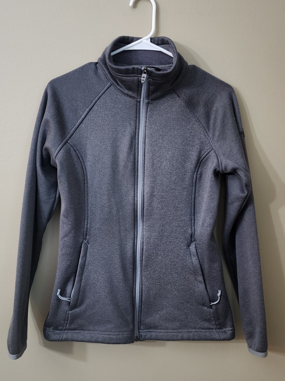 The North Face Women's Gray Women Size M Full-Zip Fleece Jacket